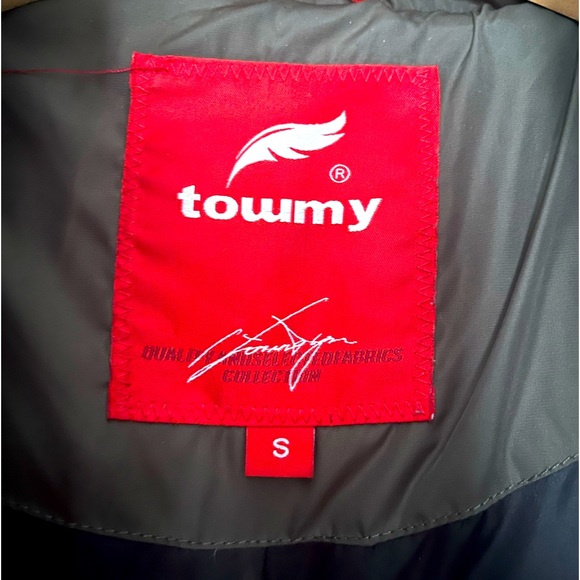 Jacket - Picture 2 of 9